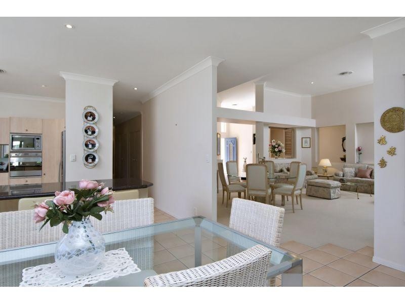 7 Habitat Place, Noosa Heads QLD 4567