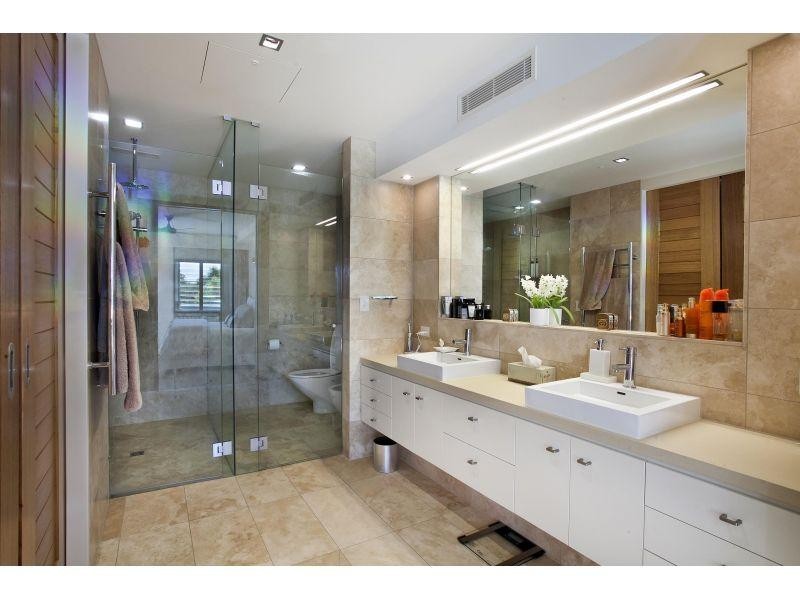 16/8 Serenity Close, Noosa Heads QLD 4567