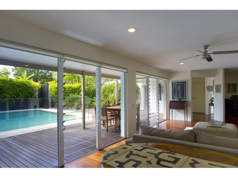 11 Currawong Street, Noosa Heads QLD 4567