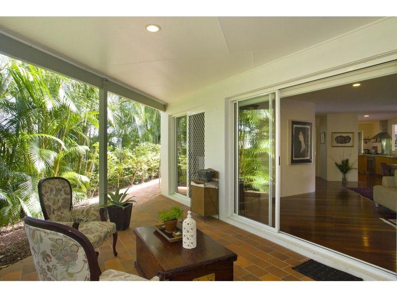 11 Currawong Street, Noosa Heads QLD 4567