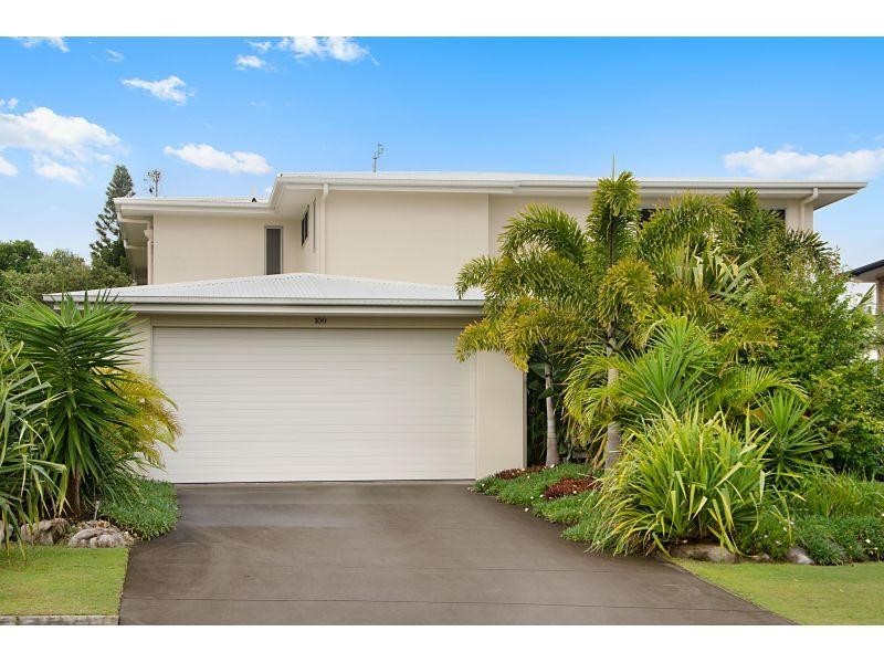 100 Persimmon Drive, Peregian Beach QLD 4573