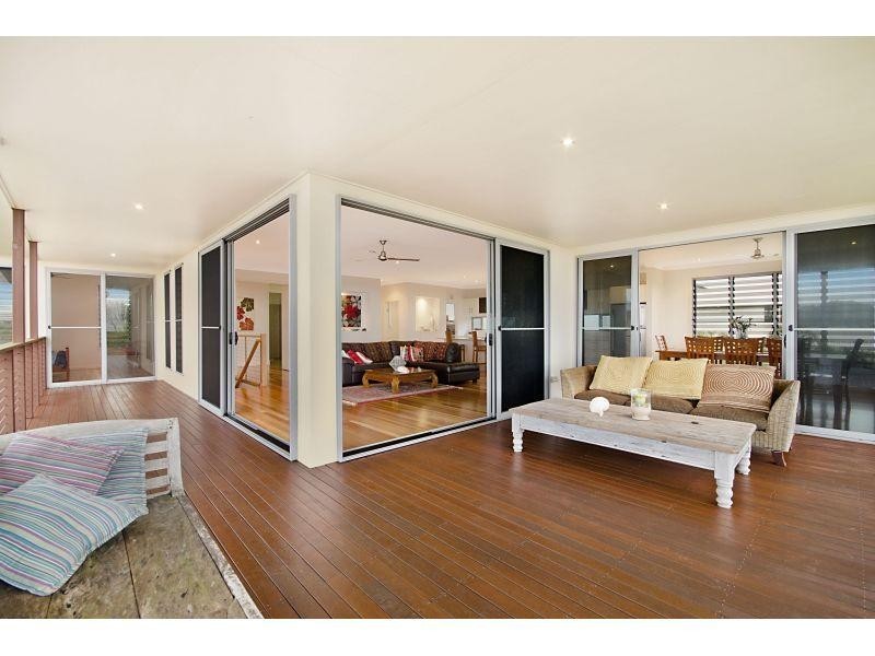 100 Persimmon Drive, Peregian Beach QLD 4573