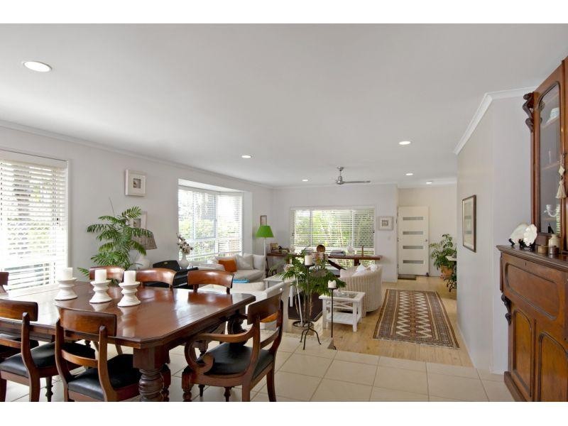 12 Capri Court, Noosa Heads QLD 4567