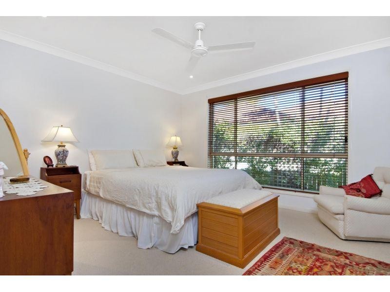 10 Sternlight Street, Noosa Waters QLD 4566