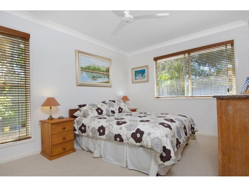 10 Sternlight Street, Noosa Waters QLD 4566