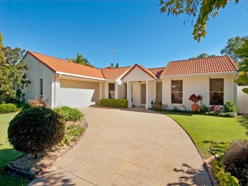 10 Sternlight Street, Noosa Waters QLD 4566