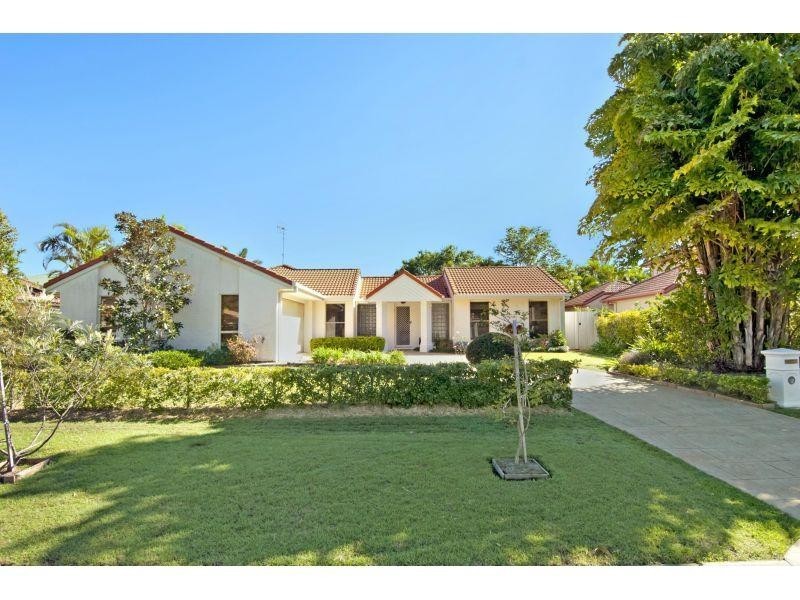 10 Sternlight Street, Noosa Waters QLD 4566