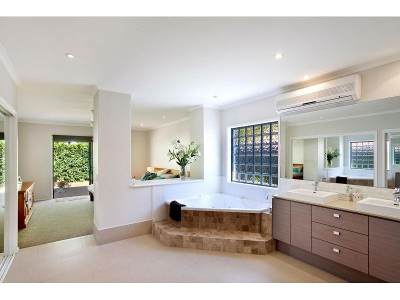 54 Shipyard Circuit, Noosa Waters QLD 4566