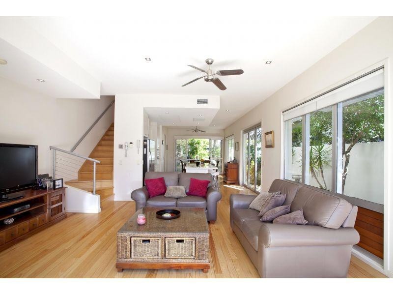 2/44 Elanda Street, Sunshine Beach QLD 4567