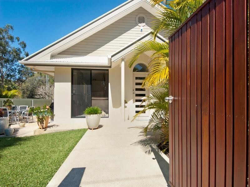 1 Toulambi Street, Noosa Heads QLD 4567