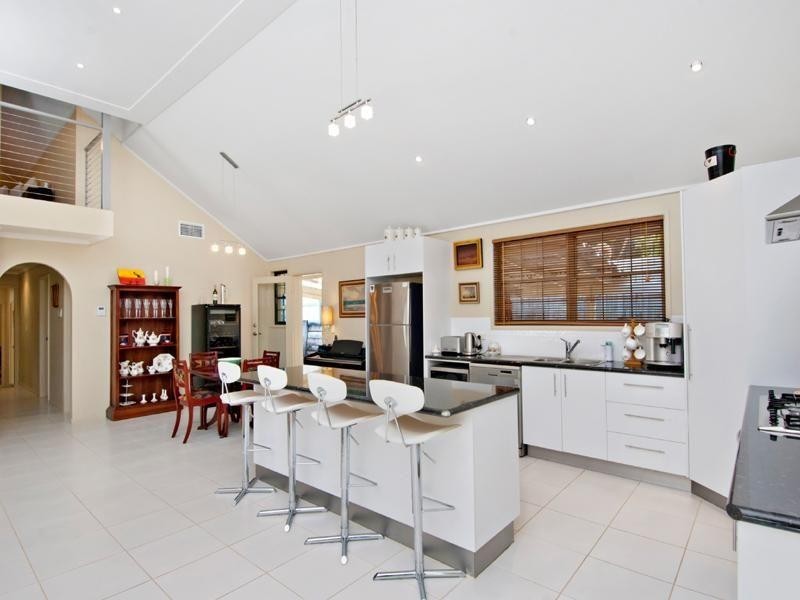 1 Toulambi Street, Noosa Heads QLD 4567