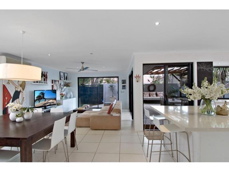 13 Seagull Court, Noosa Waters QLD 4566