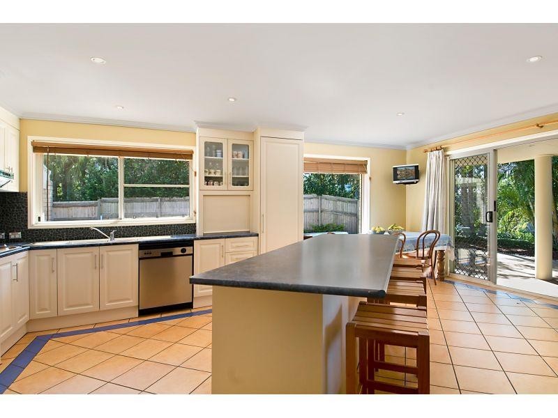 1 Riverbreeze Avenue, Noosa Waters QLD 4566