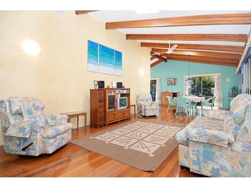 18 Woodland Drive, Peregian Beach QLD 4573