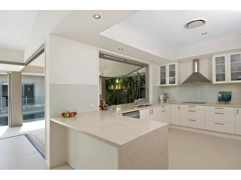 4 Aspera Place, Noosaville QLD 4566