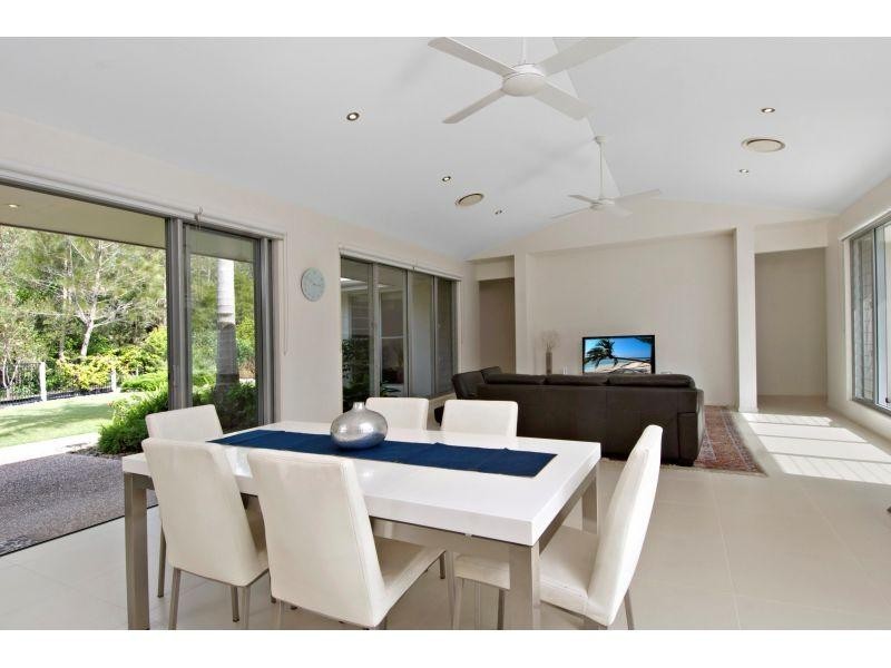 4 Aspera Place, Noosaville QLD 4566