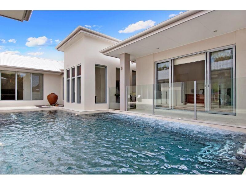 4 Aspera Place, Noosaville QLD 4566