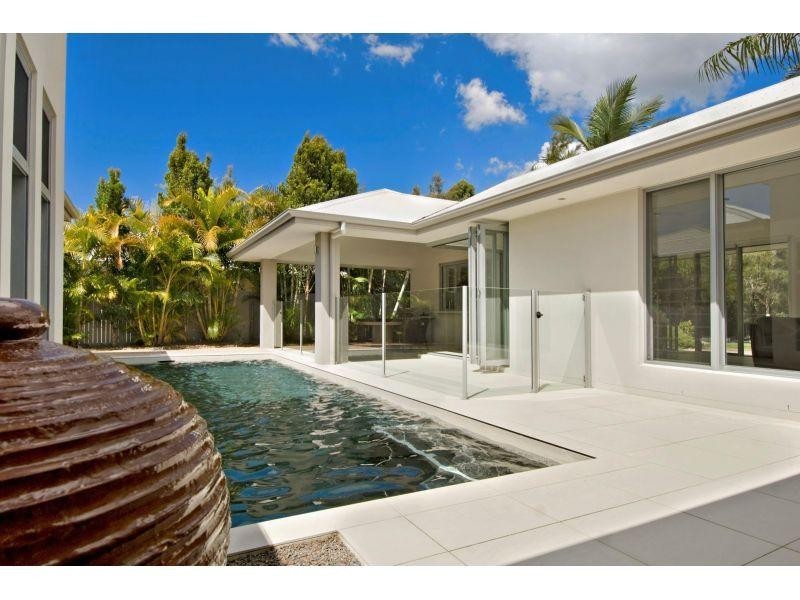 4 Aspera Place, Noosaville QLD 4566