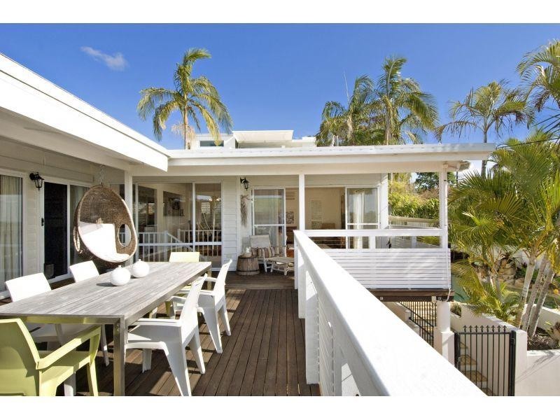 40 Arkana Drive, Noosa Heads QLD 4567