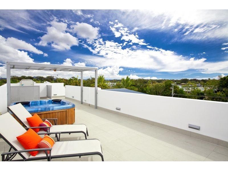 Unit 4 Da’Vos/201 Gympie Terrace, Noosaville QLD 4566