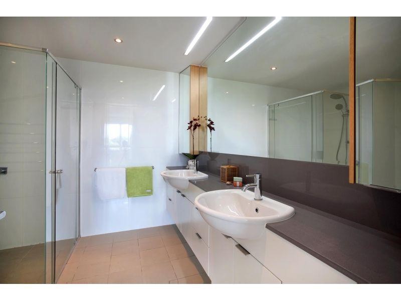 Unit 4 Da’Vos/201 Gympie Terrace, Noosaville QLD 4566