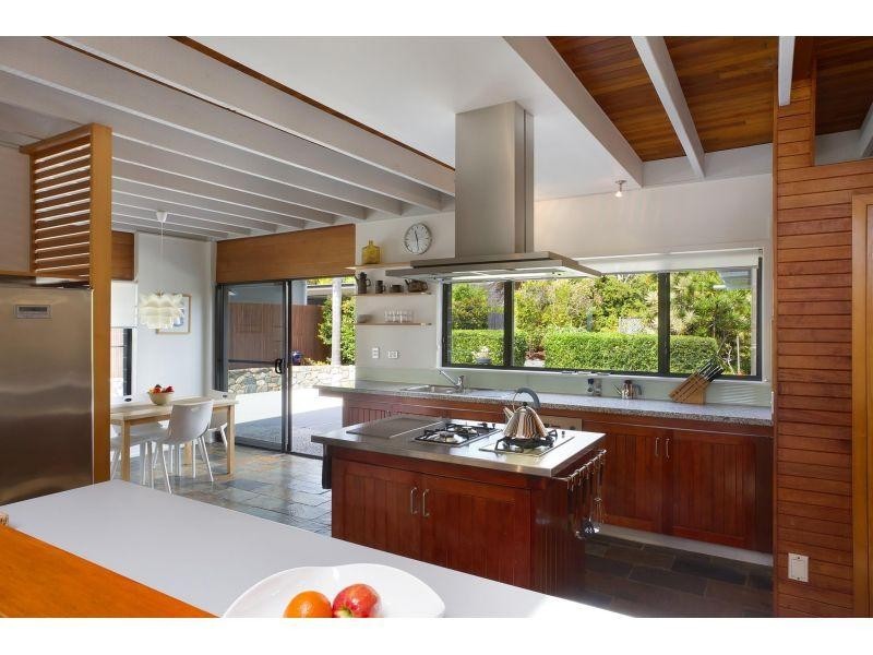 14 Angler Street, Noosa Heads QLD 4567