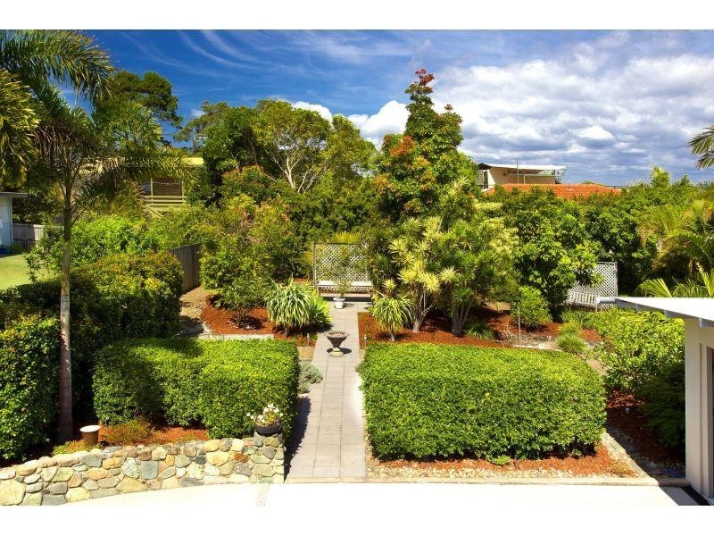 14 Angler Street, Noosa Heads QLD 4567