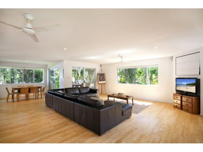 20 Leslie Drive, Noosa Heads QLD 4567