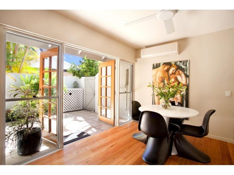 1/17 Laburnum Crescent, Noosaville QLD 4566