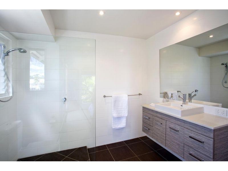 1/17 Laburnum Crescent, Noosaville QLD 4566