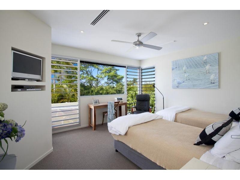 4 Currawong Street, Noosa Heads QLD 4567