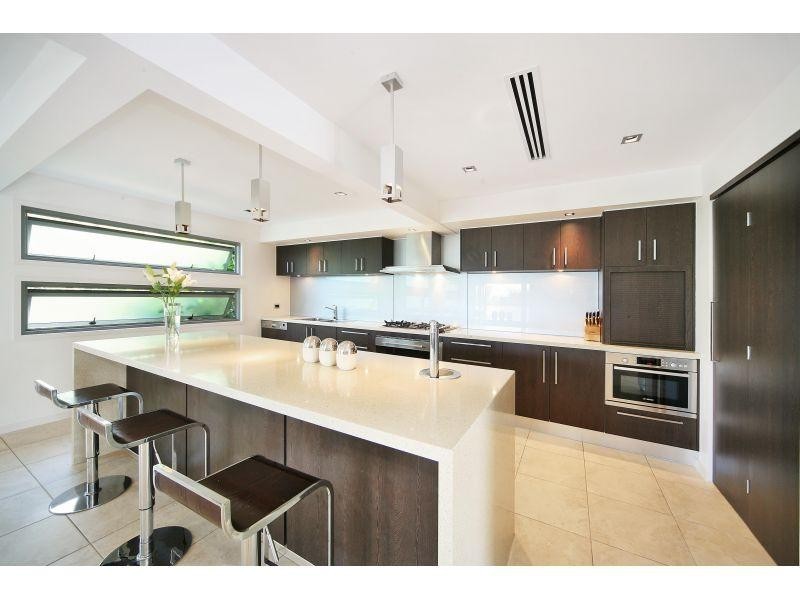 19 Orealla Crescent, Sunrise Beach QLD 4567