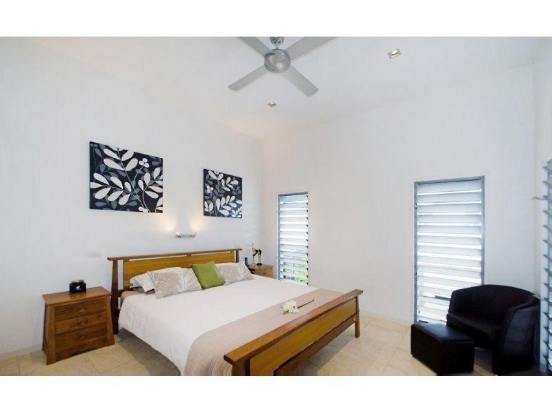 19 Orealla Crescent, Sunrise Beach QLD 4567