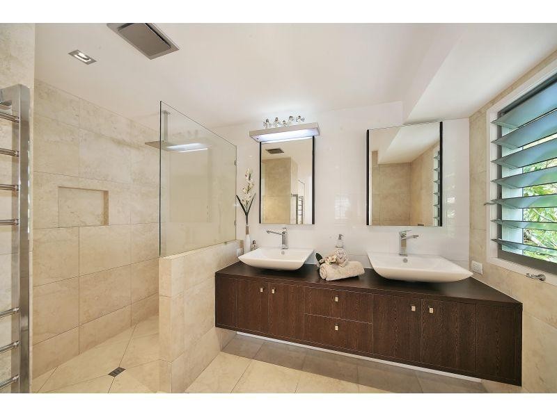 19 Orealla Crescent, Sunrise Beach QLD 4567