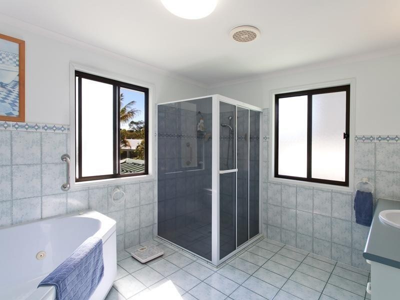 53 Wyuna Drive, Noosa Heads QLD 4567