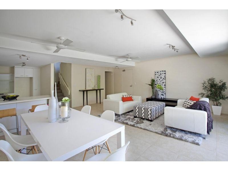 2/24 Viewland Drive, Noosa Heads QLD 4567