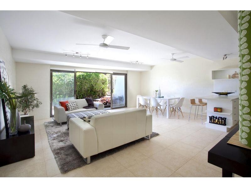 2/24 Viewland Drive, Noosa Heads QLD 4567