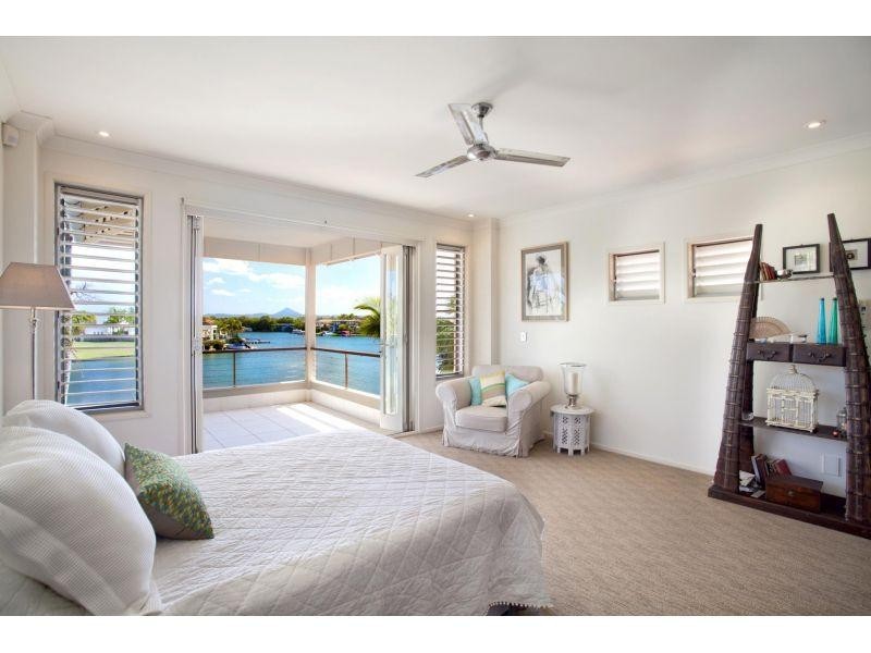 11 Waterside Court, Noosa Waters QLD 4566