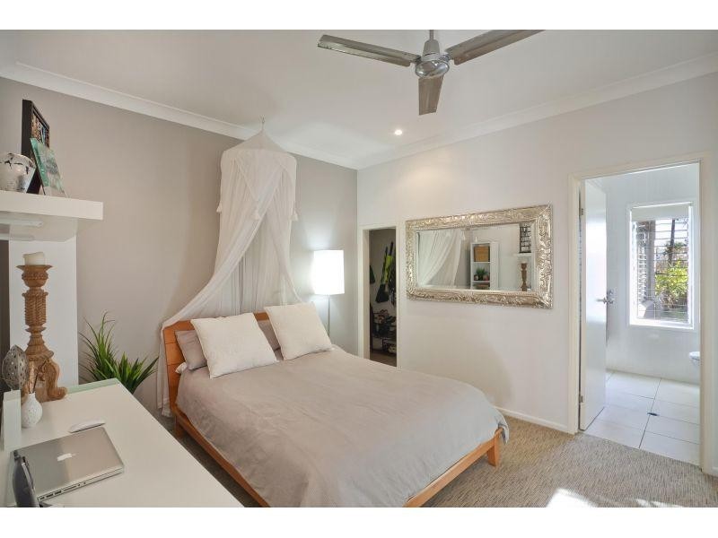 11 Waterside Court, Noosa Waters QLD 4566