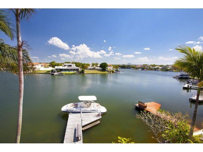 11 Waterside Court, Noosa Waters QLD 4566