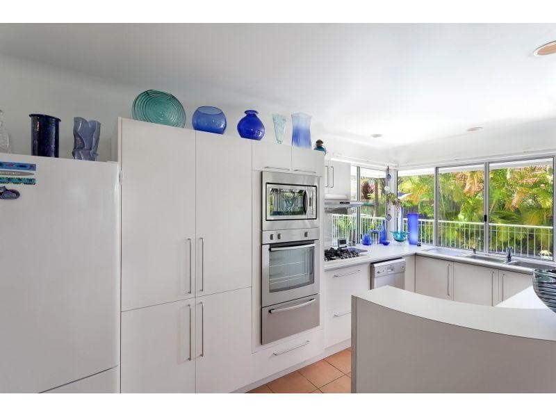 24 Aquamarine Circuit, Noosa Waters QLD 4566
