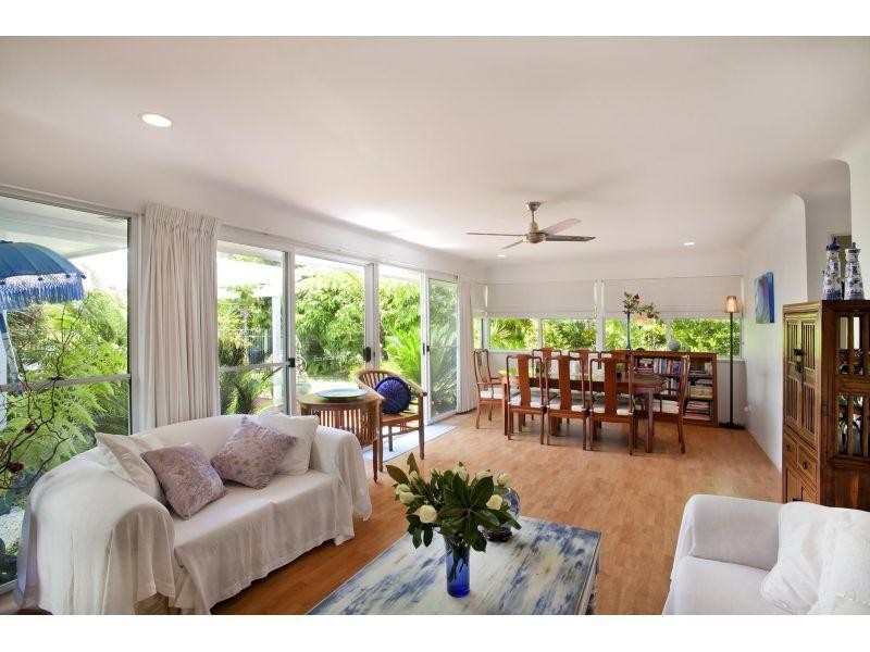 24 Aquamarine Circuit, Noosa Waters QLD 4566