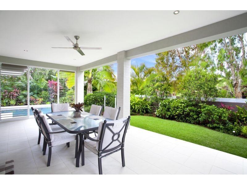 1 Treasure Cove, Noosaville QLD 4566