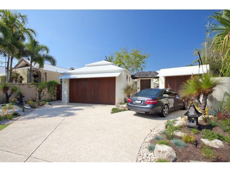 4 Seahorse Place, Noosa Waters QLD 4566