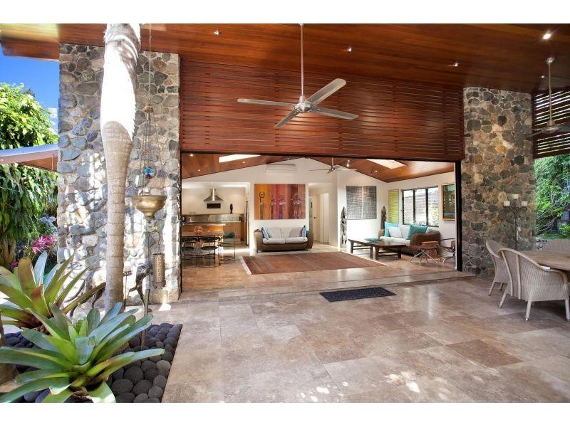 8 Mitti Street, Little Cove QLD 4567