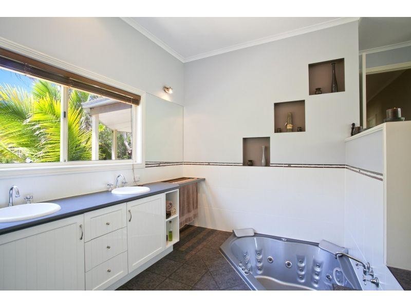 10 Yangubbi Lane, Cooroibah QLD 4565