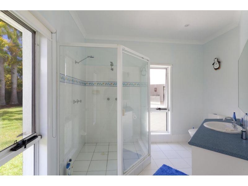 6 Seascout Circuit, Noosa Waters QLD 4566