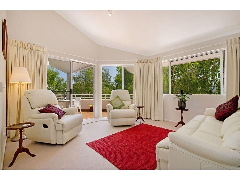 2/53 Southern Cross Parade, Sunrise Beach QLD 4567