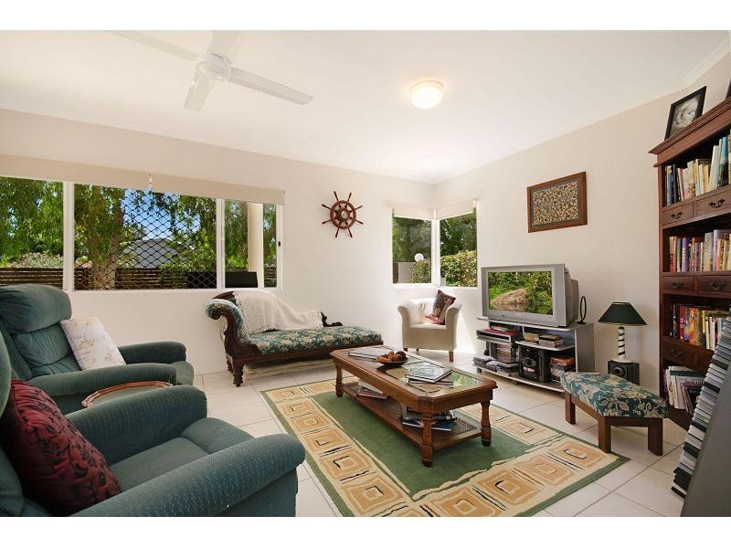 2/53 Southern Cross Parade, Sunrise Beach QLD 4567