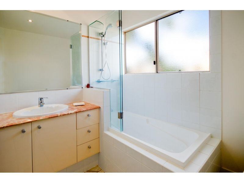 Villa 342/61 Noosa Springs Drive, Noosa Springs QLD 4567